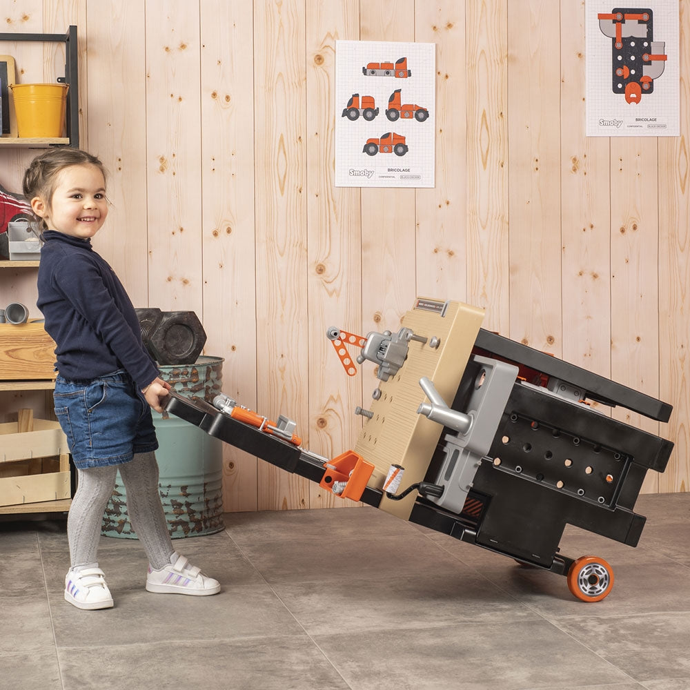 Atelier Smoby Black & Decker Mega Center