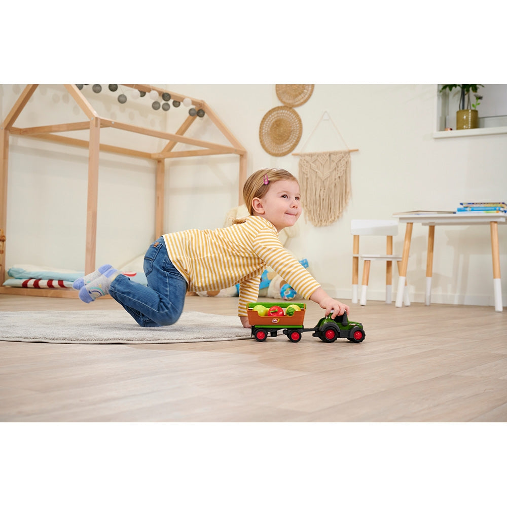 Tractor Simba ABC Freddy Fruit Trailer 30 cm cu lumini, sunete, remorca si figurine