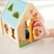 Jucarie din lemn copii - Sortator de forme pentru casa cu personaje