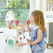 Jucarie din lemn - Masa de toaleta eleganta pentru copii (14 piese)