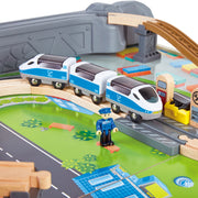 Jucarie din lemn - Masa cu trenuri (70 piese)