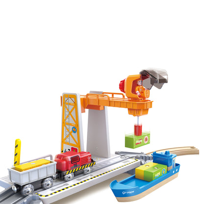 Jucarie din lemn - Set de transport maritim si feroviar (38 piese)