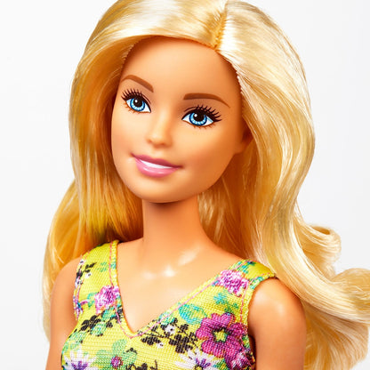 Set Barbie by Mattel Fashion and Beauty Dulap cu haine si papusa