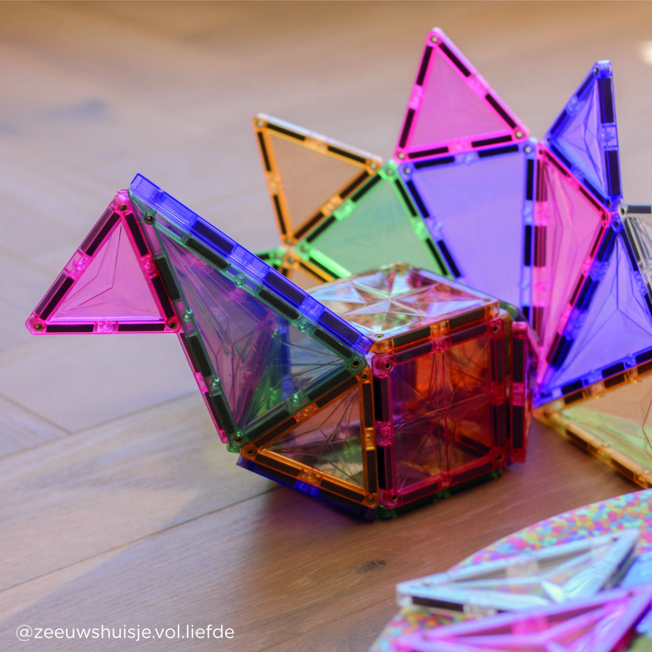 Set magnetic de construit Inventiv 110 piese, Cleverclixx
